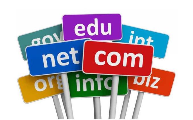 美国域名注册与互联网主机服务公司概览